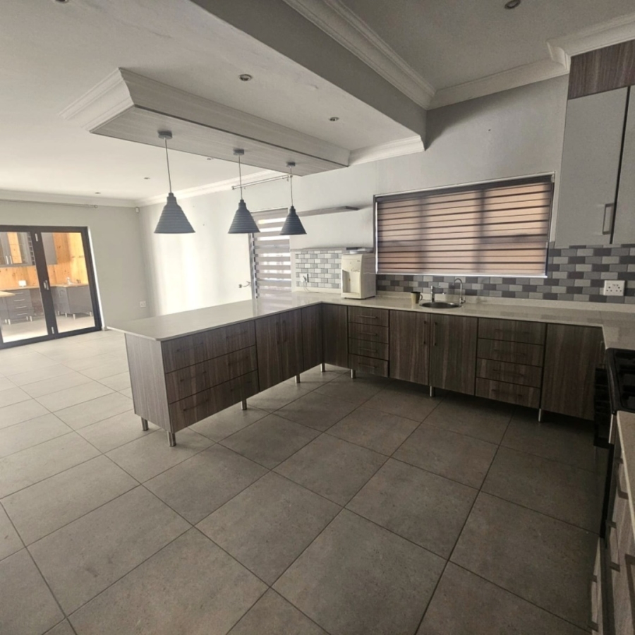 To Let 3 Bedroom Property for Rent in Boschdal North West